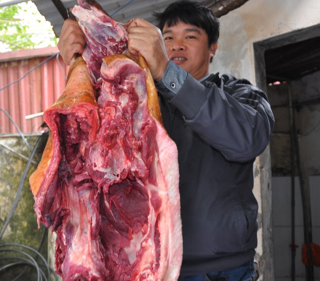 thịt lợn rừng bì dày 1cm